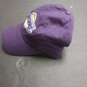 Lakers strap back