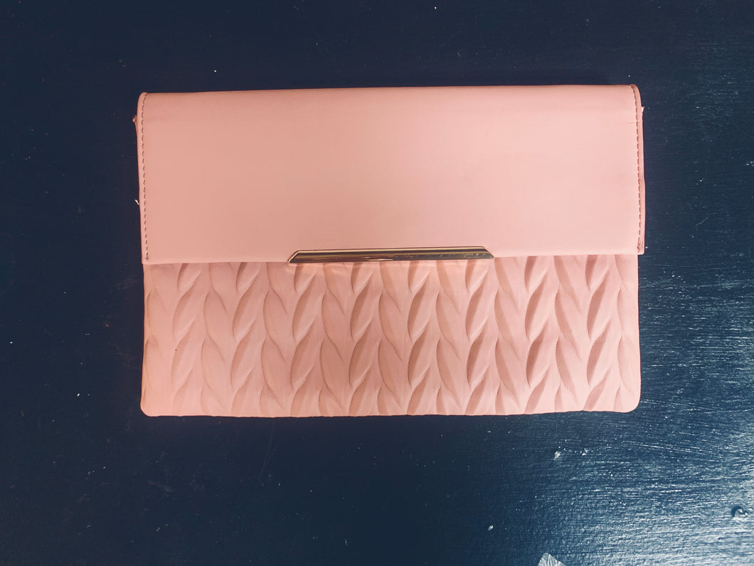 Urban Expression: Clutch Mauve Pink
